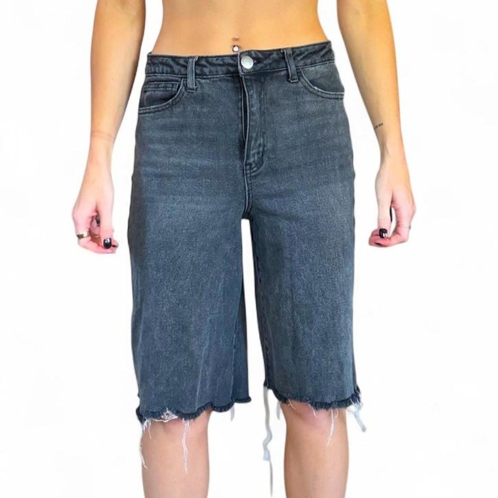 Black Denim Cutoff Knee Length Shorts With Frayed Hem size 7